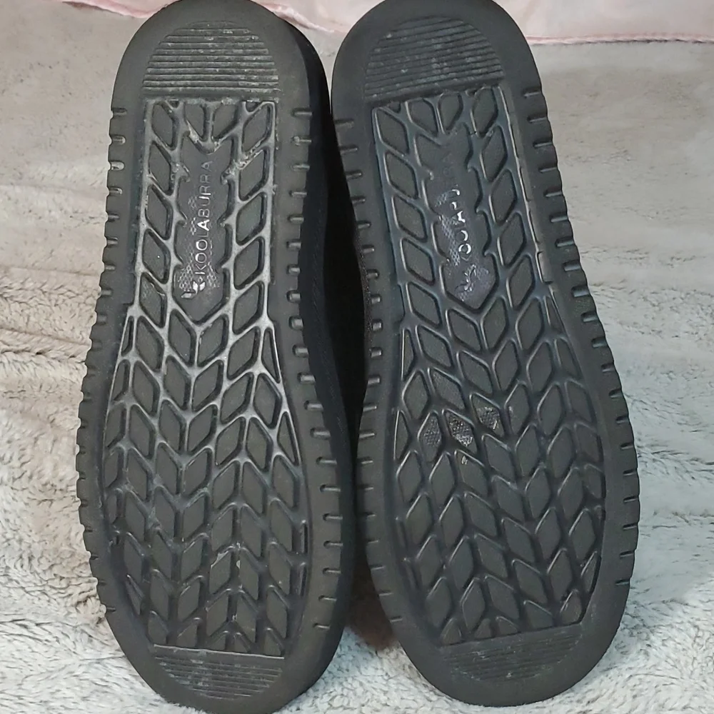KOOLABURRA by UGG Black Faux Suede and Fur Lined Flat Heel Boots-NWOT-US… - Picture 8 of 13